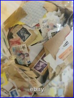 9kg Unsorted GB Used British Stamps Kiloware on paper kilos Christmas Machin